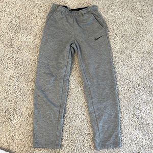 Nike Men’s athletic pants, size S